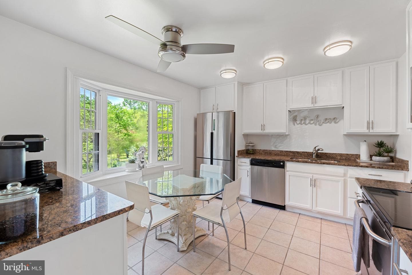 7518 Roxbury Avenue photo 4