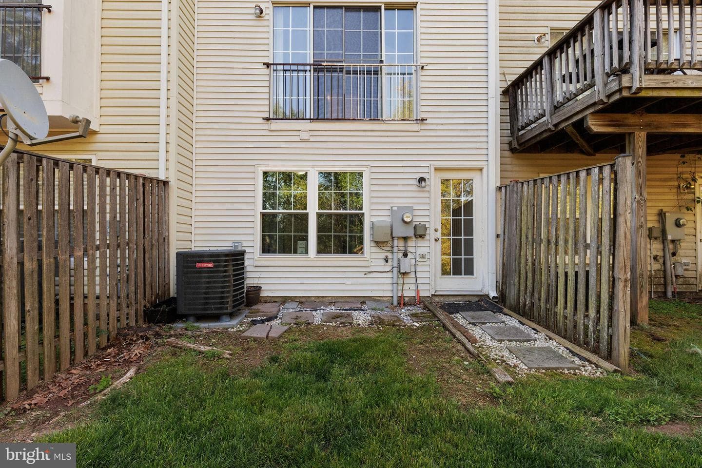 10020 Moxleys Ford Lane photo 31