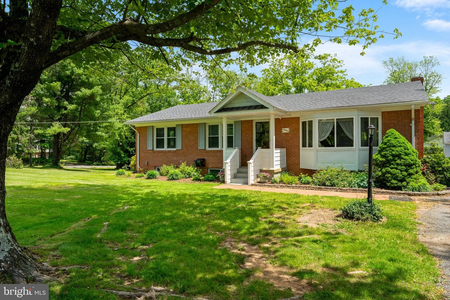10001 Hopkins Lane