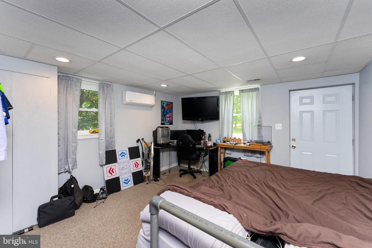 10001 Hopkins Lane photo 22