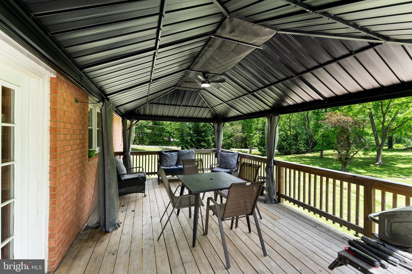 10001 Hopkins Lane photo 24