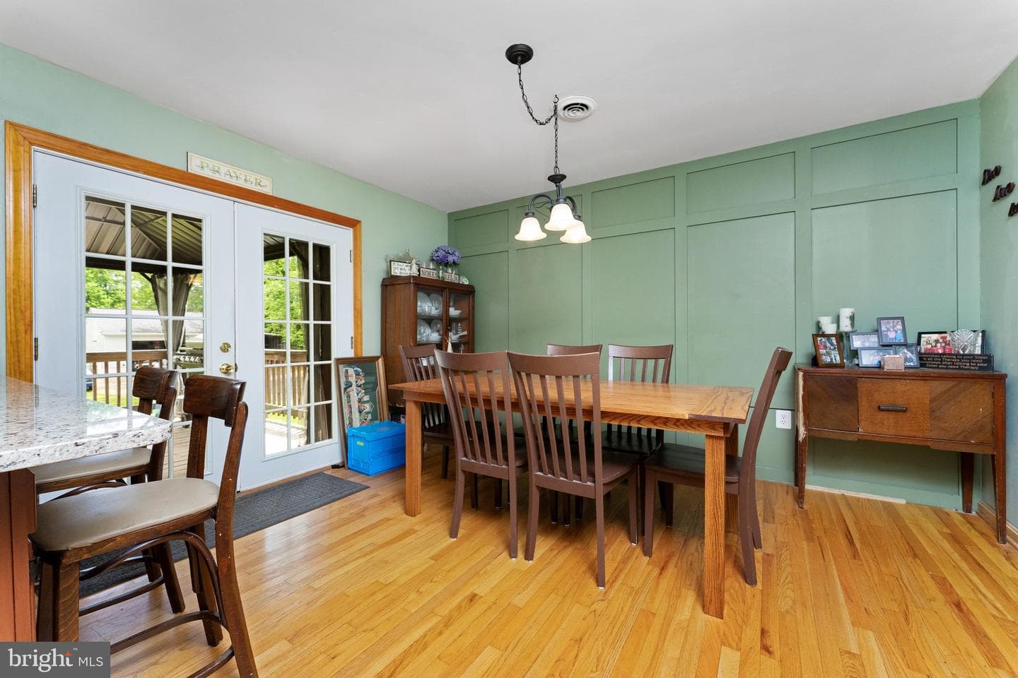 10001 Hopkins Lane photo 9