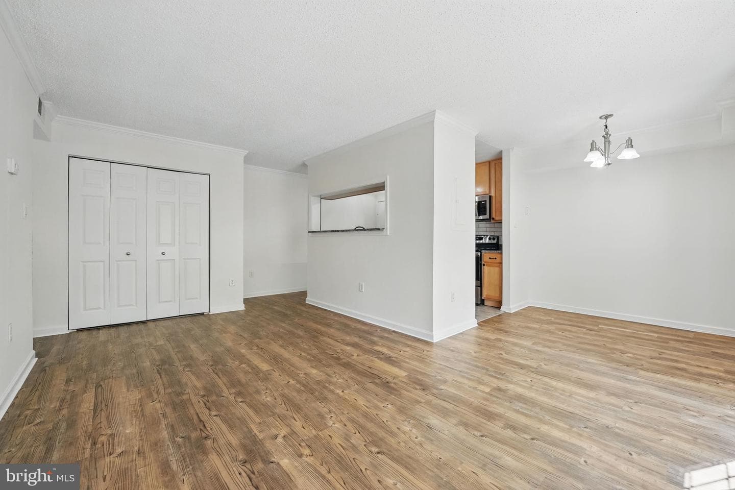 15645 Horseshoe Lane photo 3