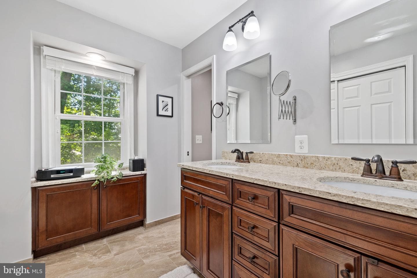 15807 Marlington Drive photo 24