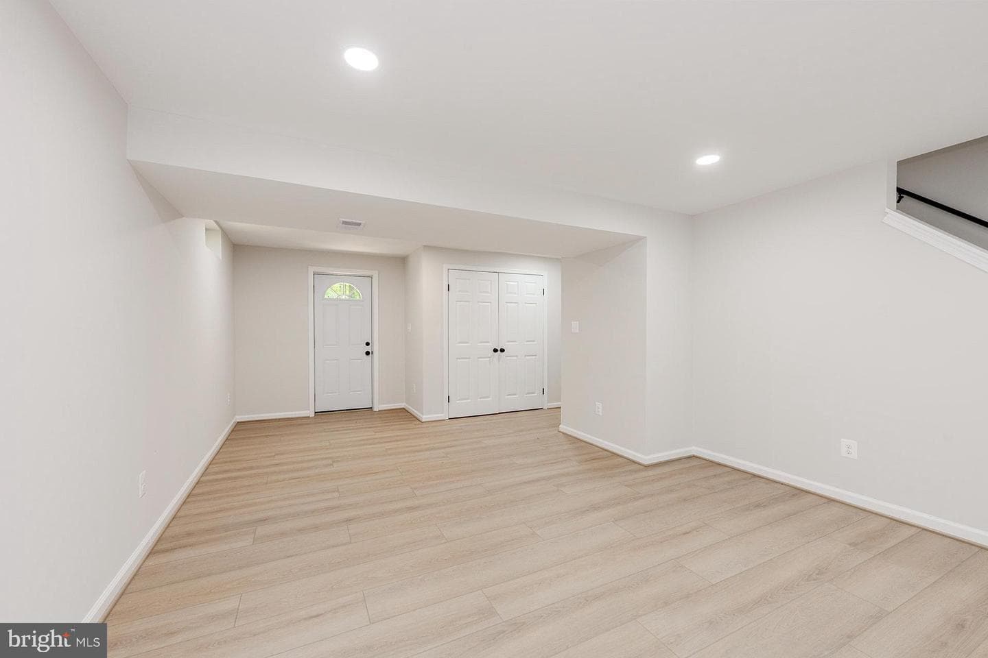 8032 Gracie Drive photo 22