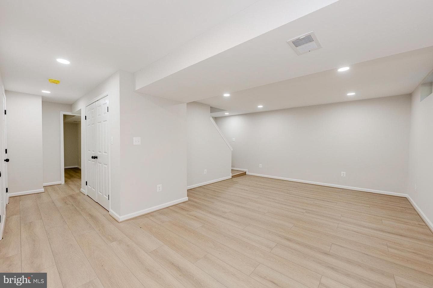8032 Gracie Drive photo 23