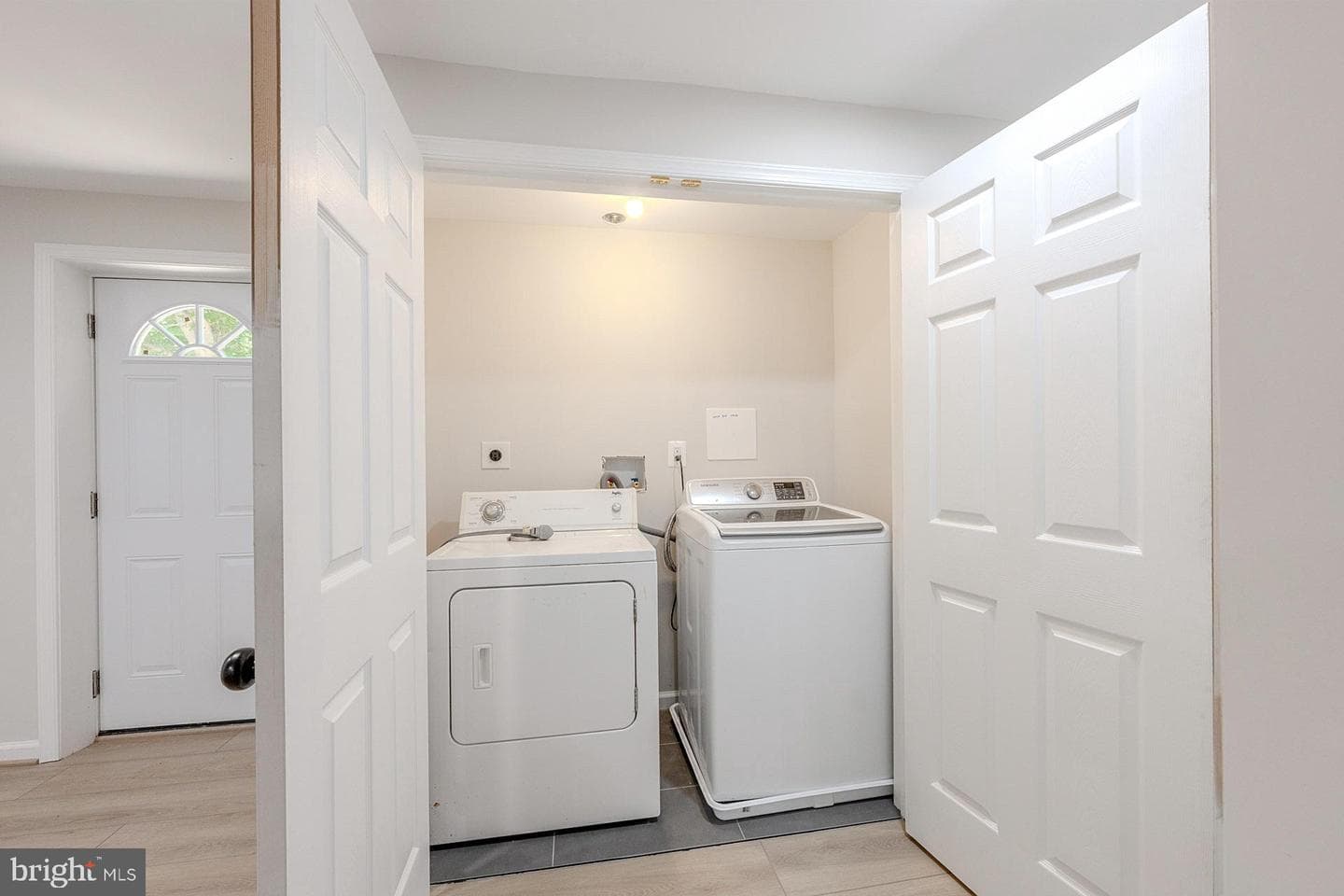 8032 Gracie Drive photo 24