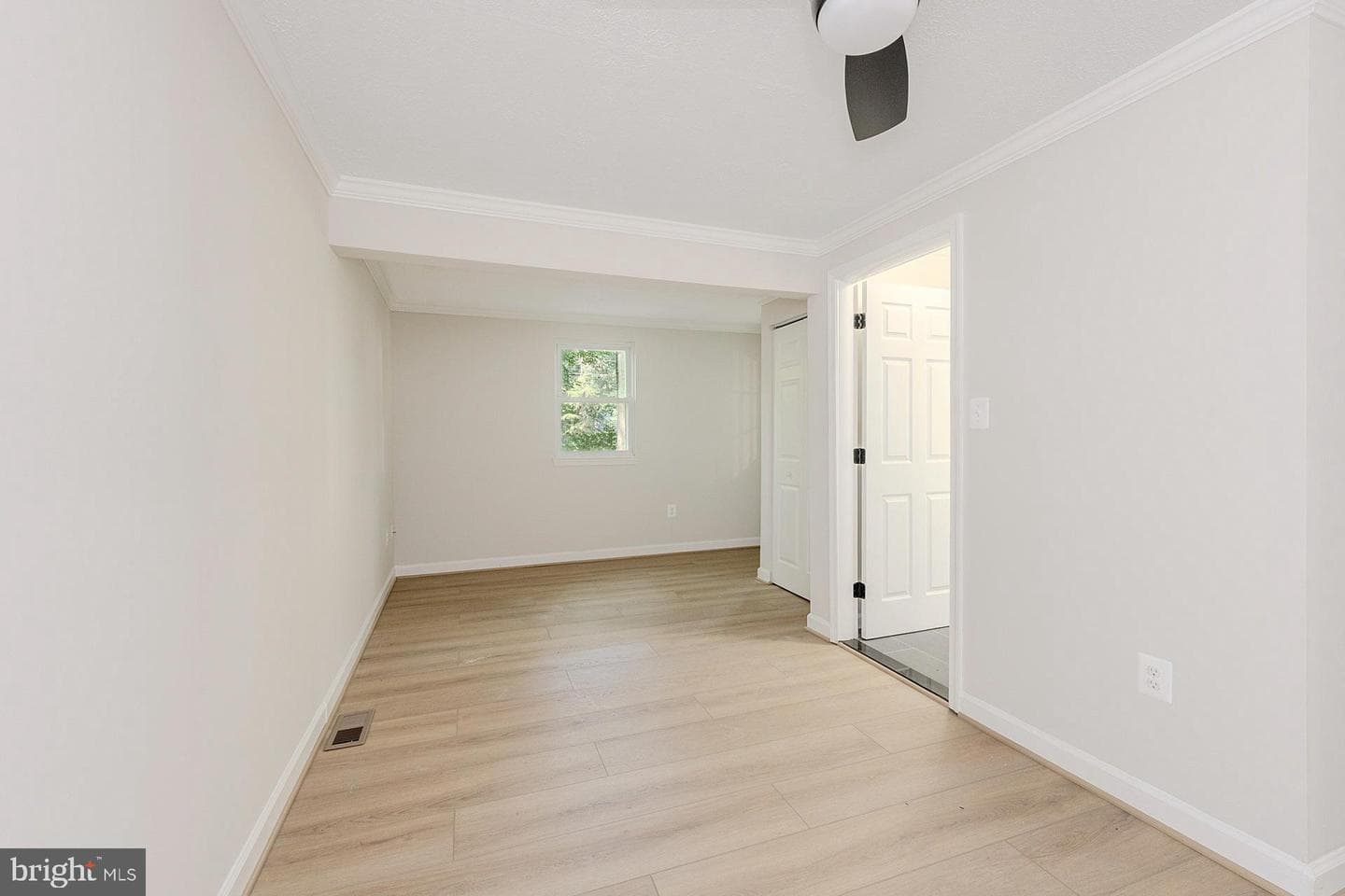 8032 Gracie Drive photo 9