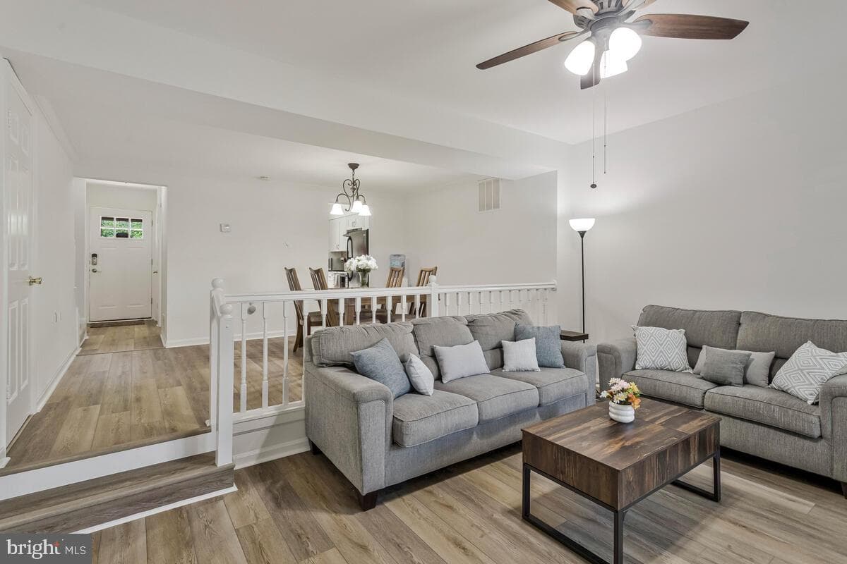 3022 Dunleigh Court photo 4