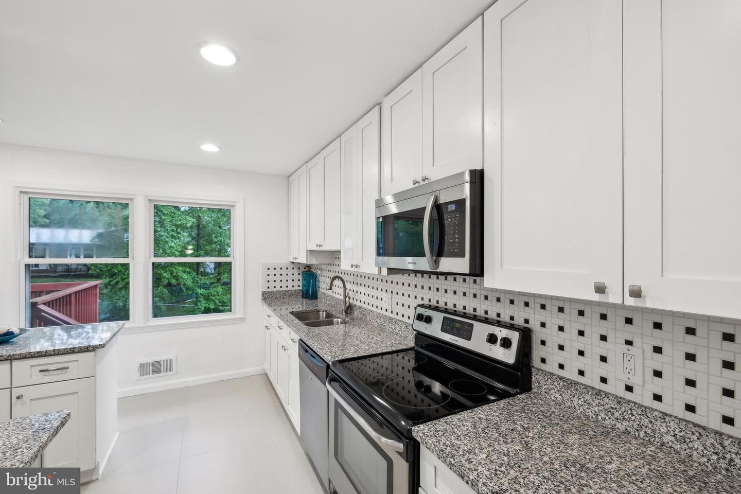 12991 Orleans Street photo 9