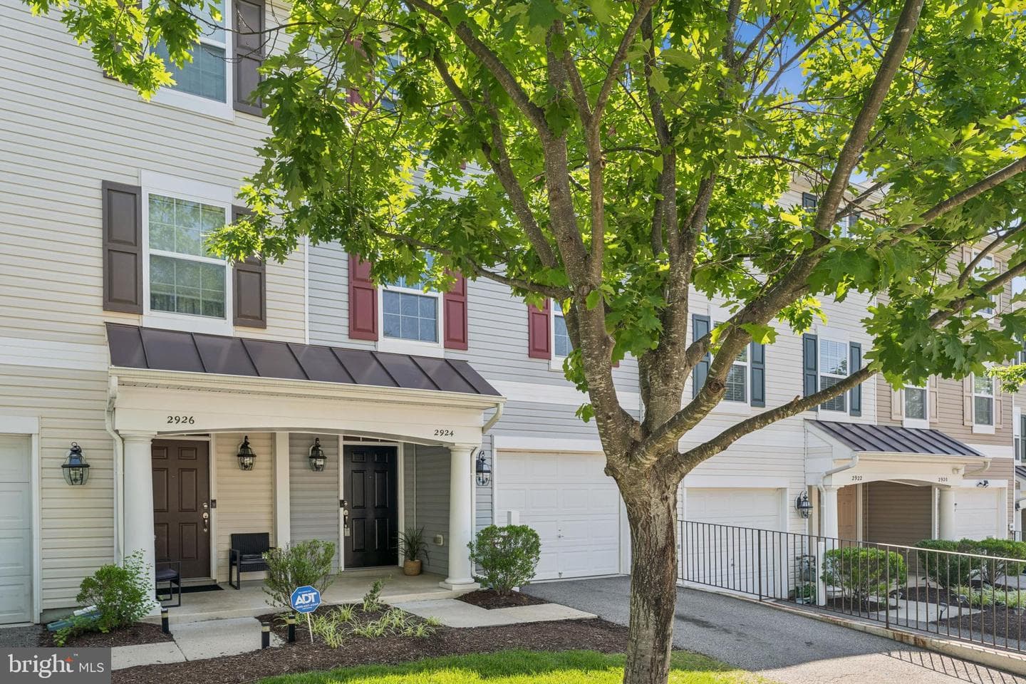 2924 Truffle Oak Place photo 3