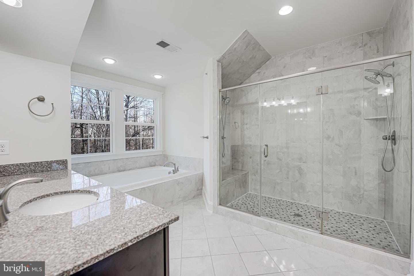17064 Belle Isle Drive photo 33