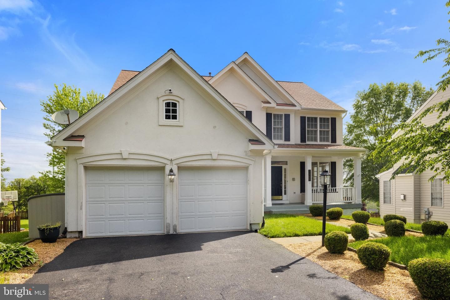 2806 Burrough Hill Lane photo 2