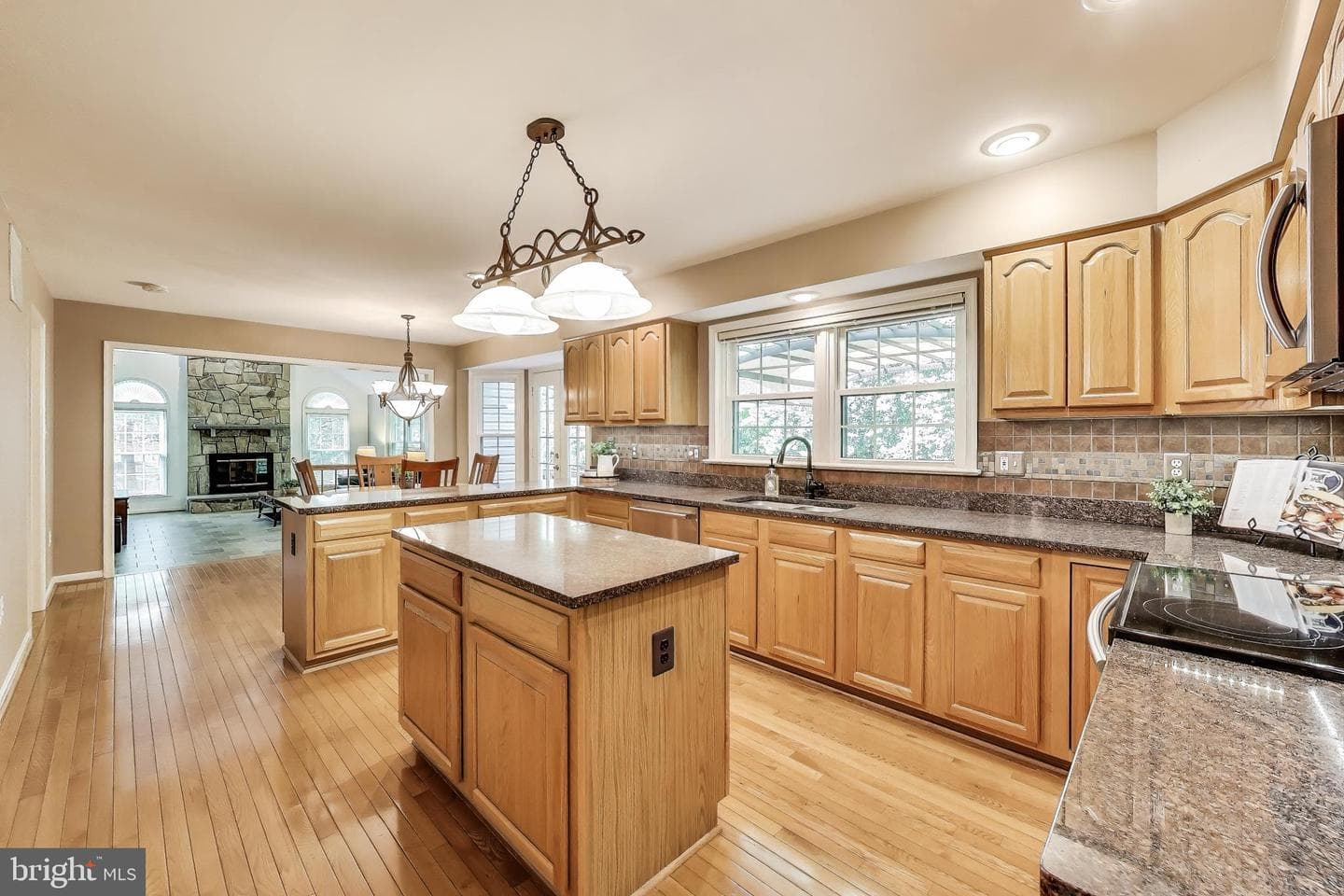 3940 Spirea Court photo 12
