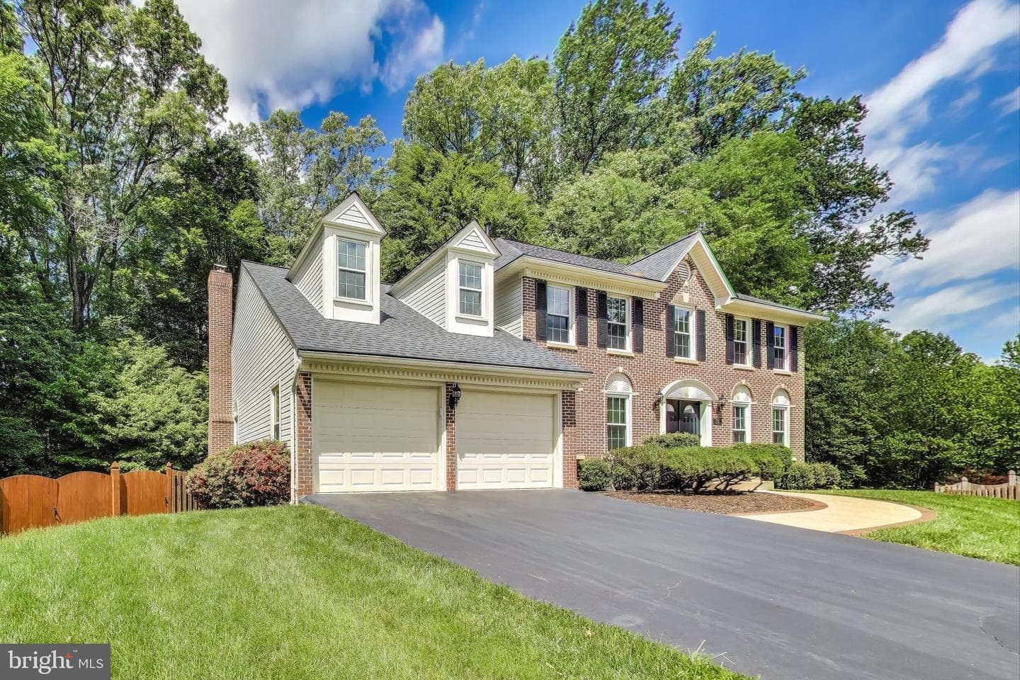 3940 Spirea Court photo 3