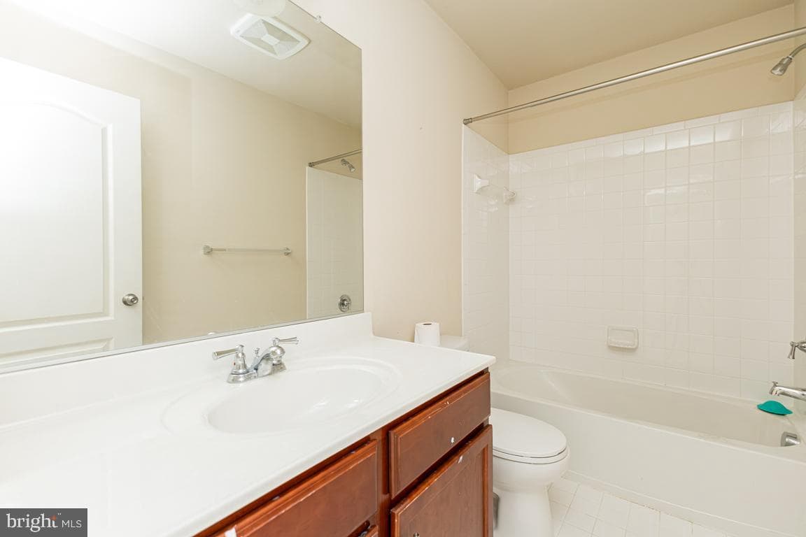 4511 Potomac Highlands Circle photo 13
