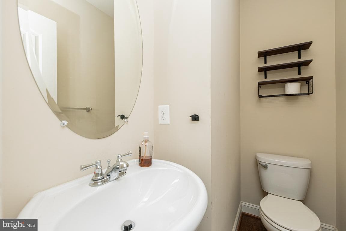 4511 Potomac Highlands Circle photo 20