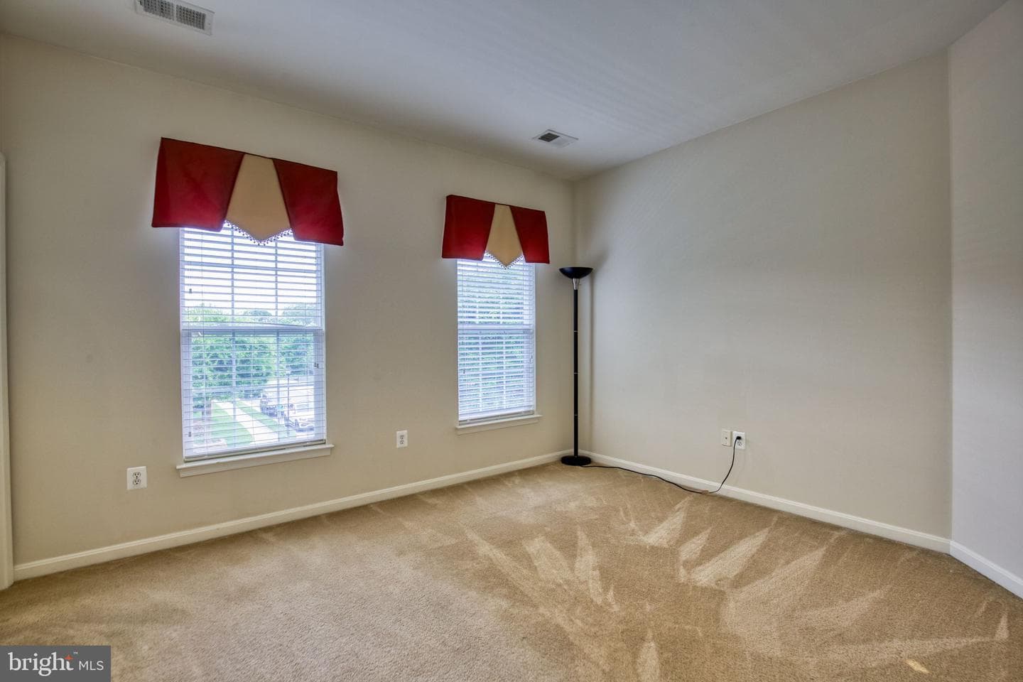 4076 Presidential Hill Loop photo 18