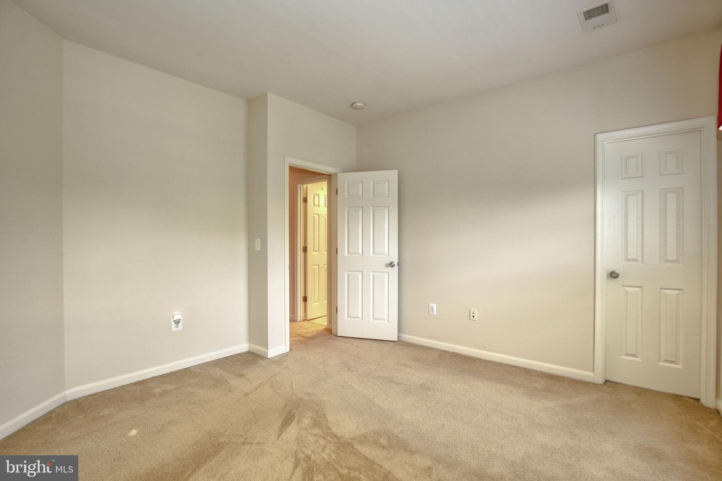 4076 Presidential Hill Loop photo 19
