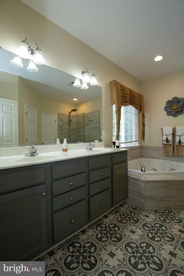 4076 Presidential Hill Loop photo 57