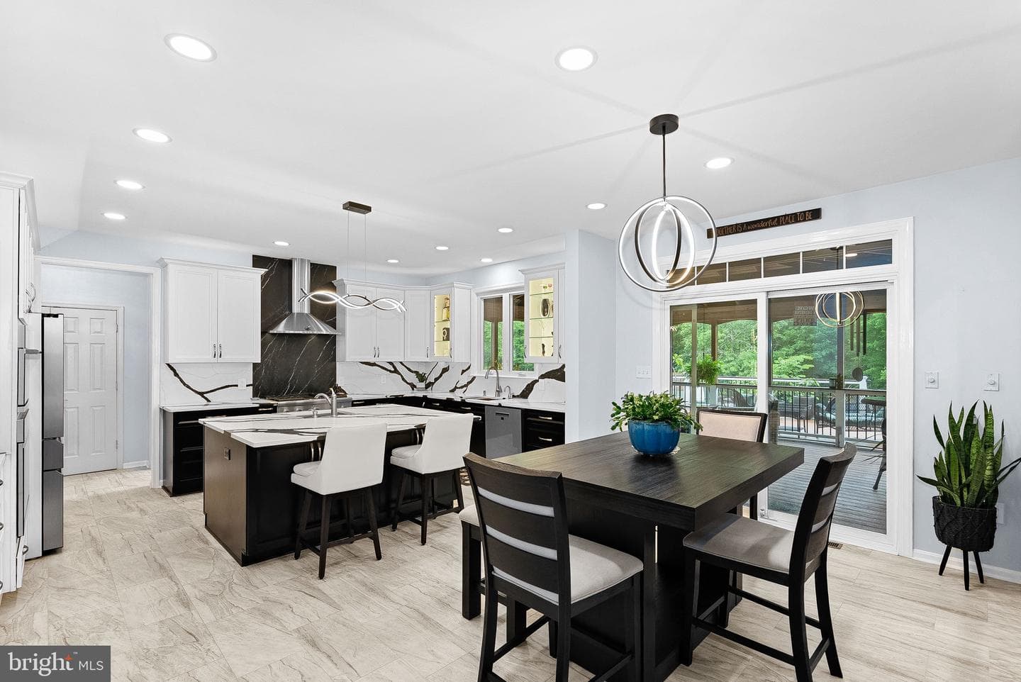 7633 Great Dover Street photo 23