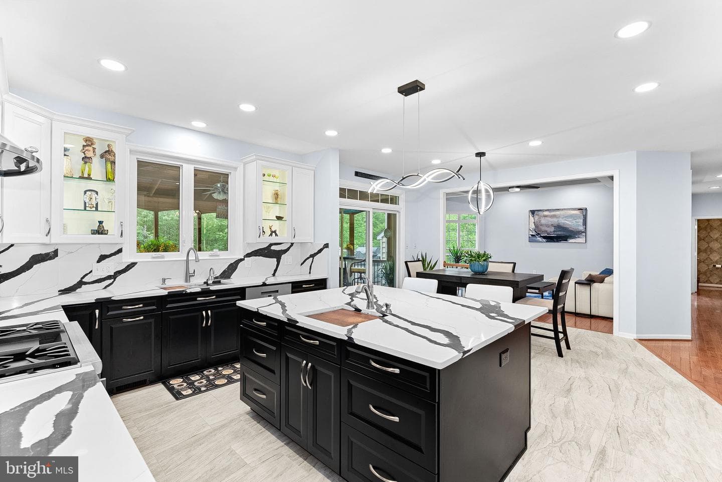 7633 Great Dover Street photo 29