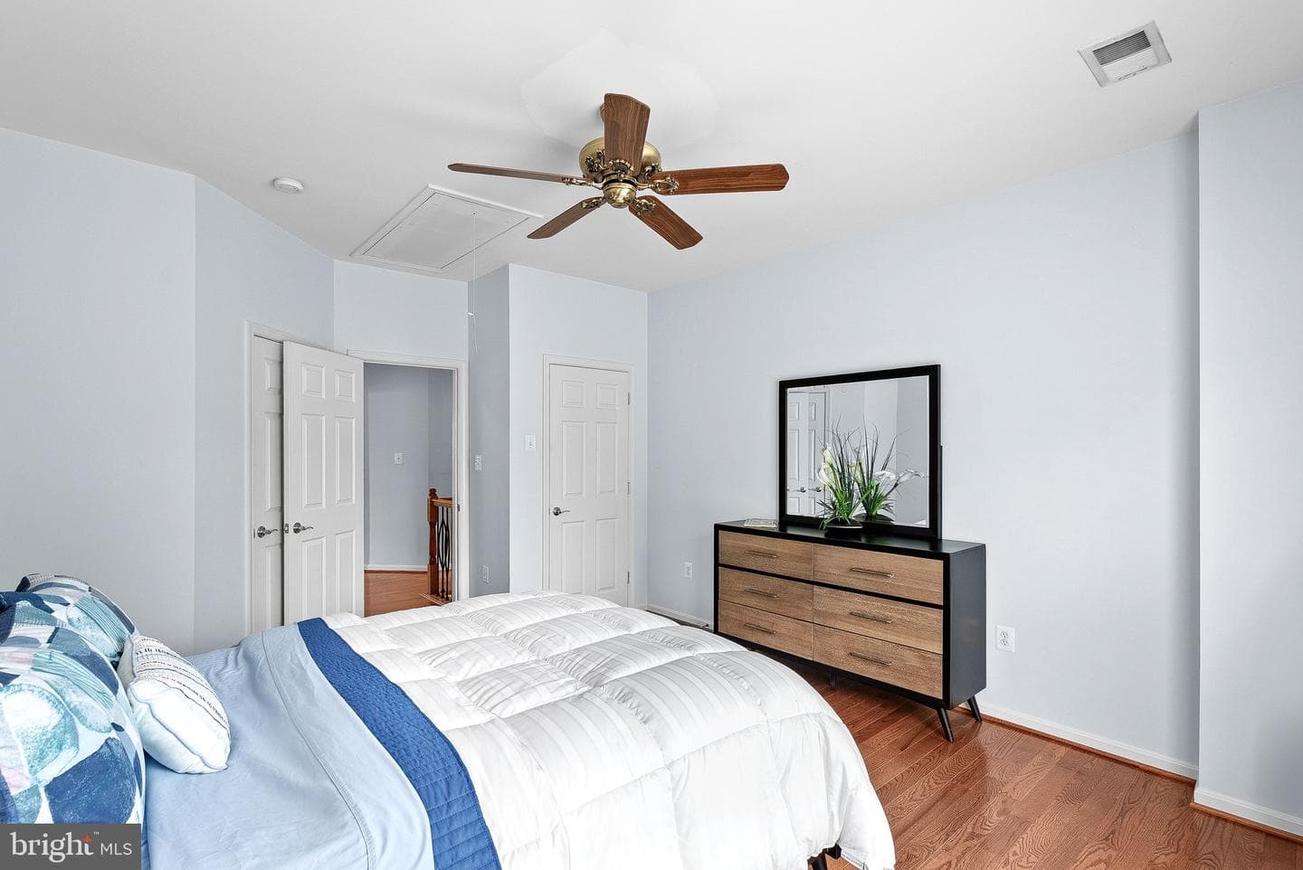 7633 Great Dover Street photo 57