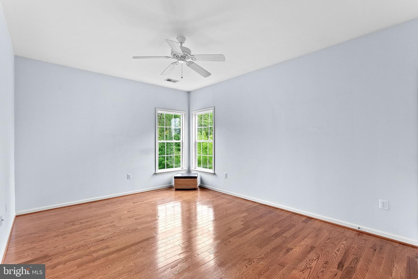 7633 Great Dover Street photo 63