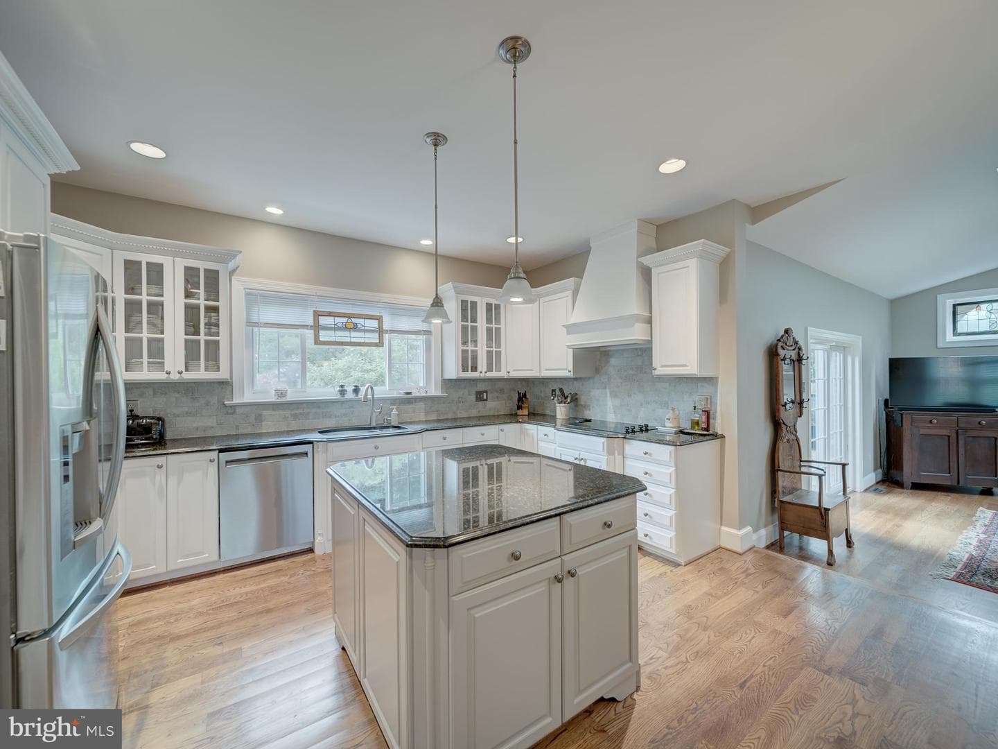 4387 Stepney Drive photo 25