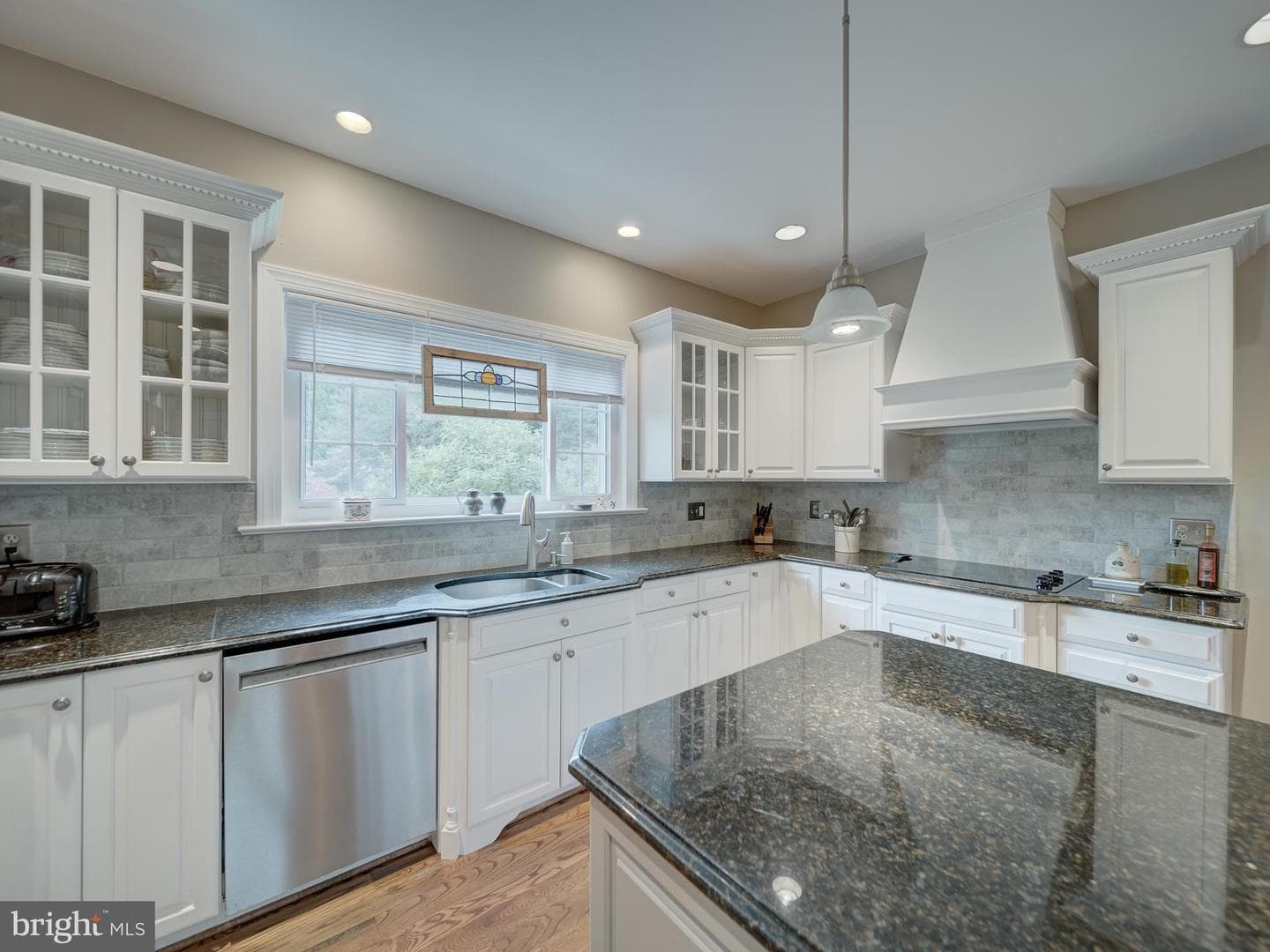 4387 Stepney Drive photo 27