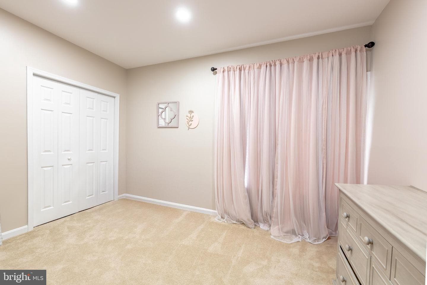 4141 Philena Street photo 26