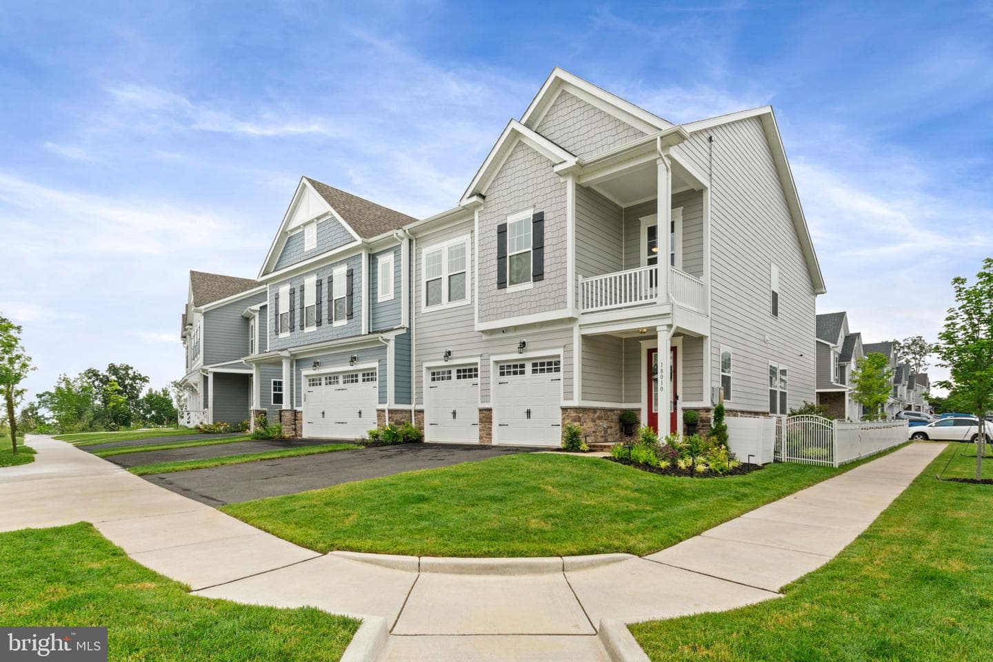 18010 Woods Overlook Drive photo 2