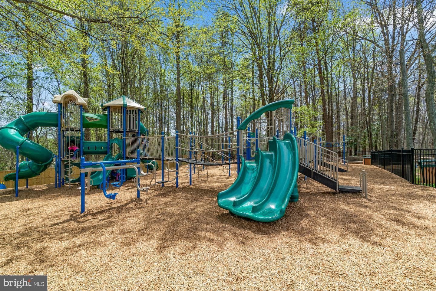 15021 Bridgeport Drive photo 32
