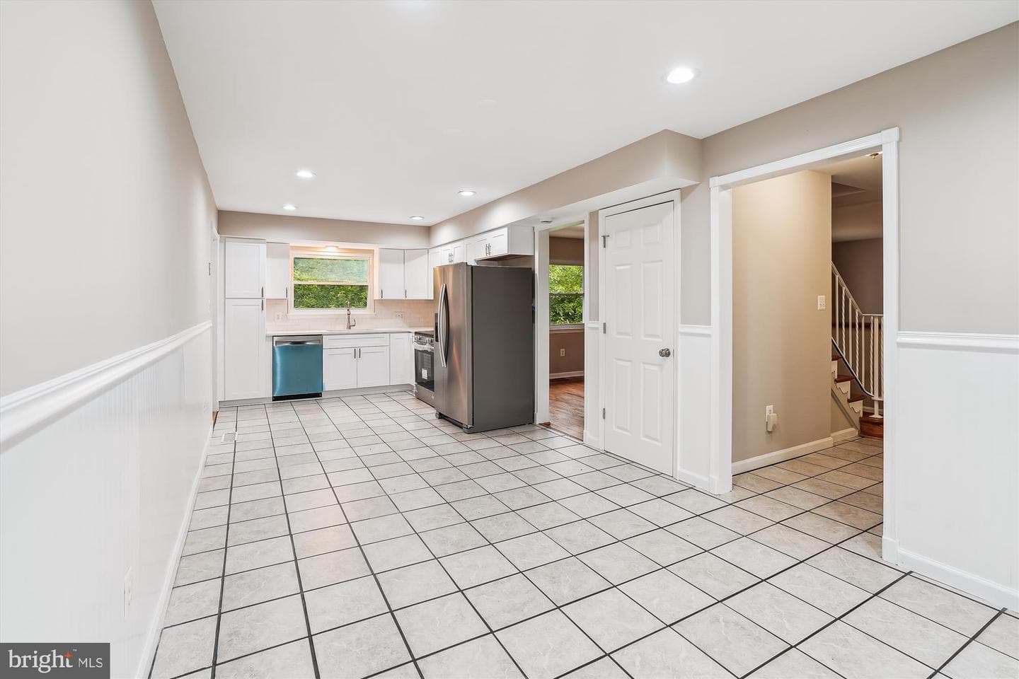 2502 Dover Court photo 11