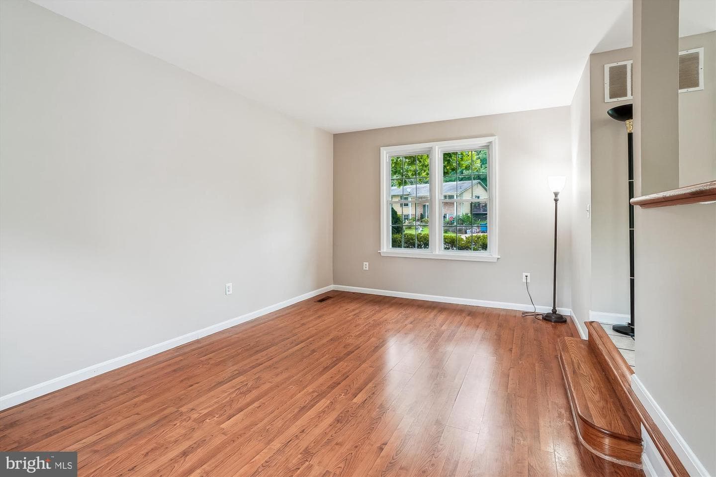 2502 Dover Court photo 17