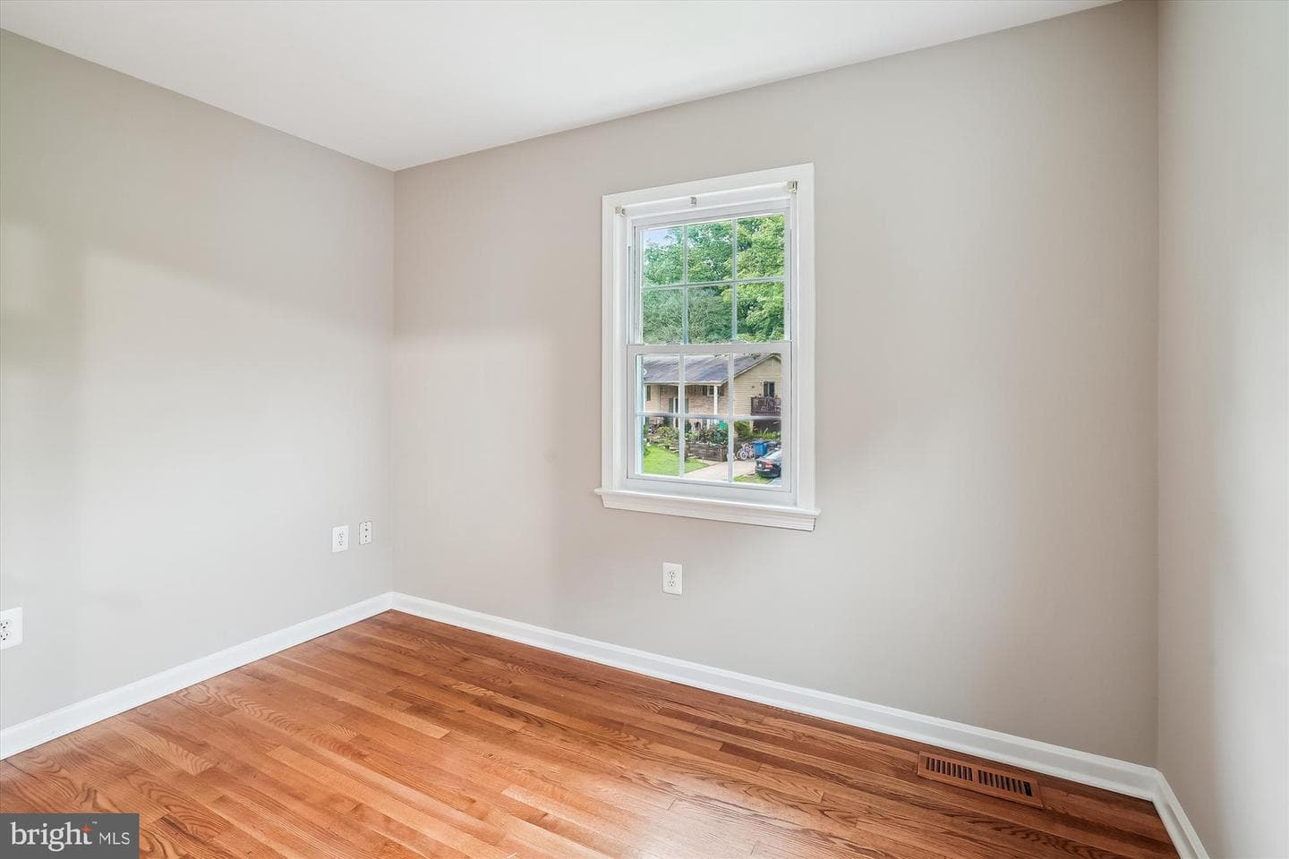2502 Dover Court photo 34