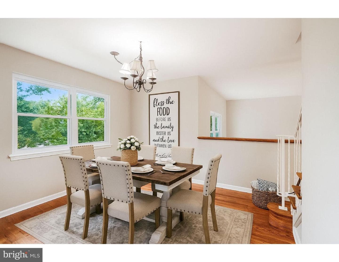 2502 Dover Court photo 4