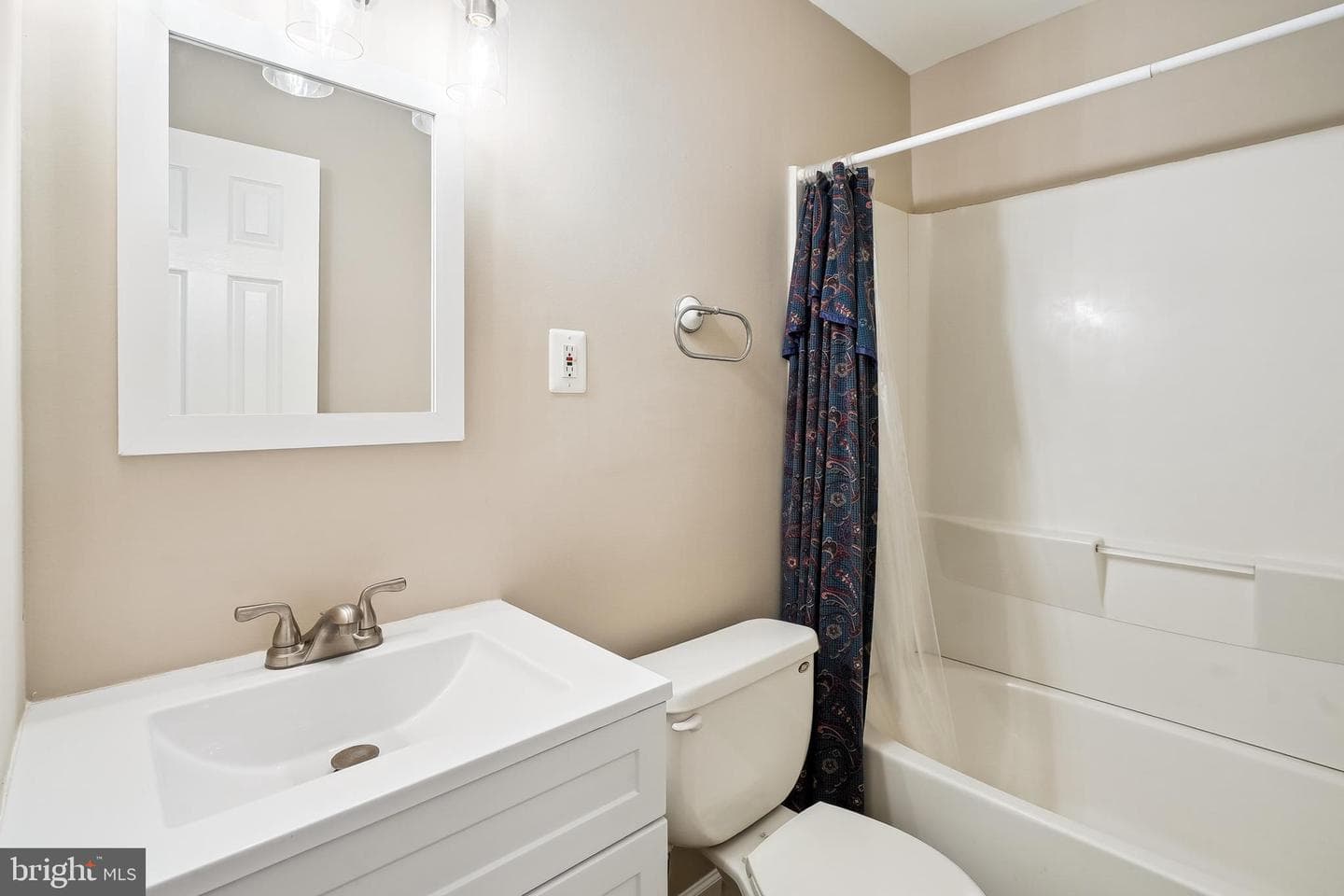 2502 Dover Court photo 41