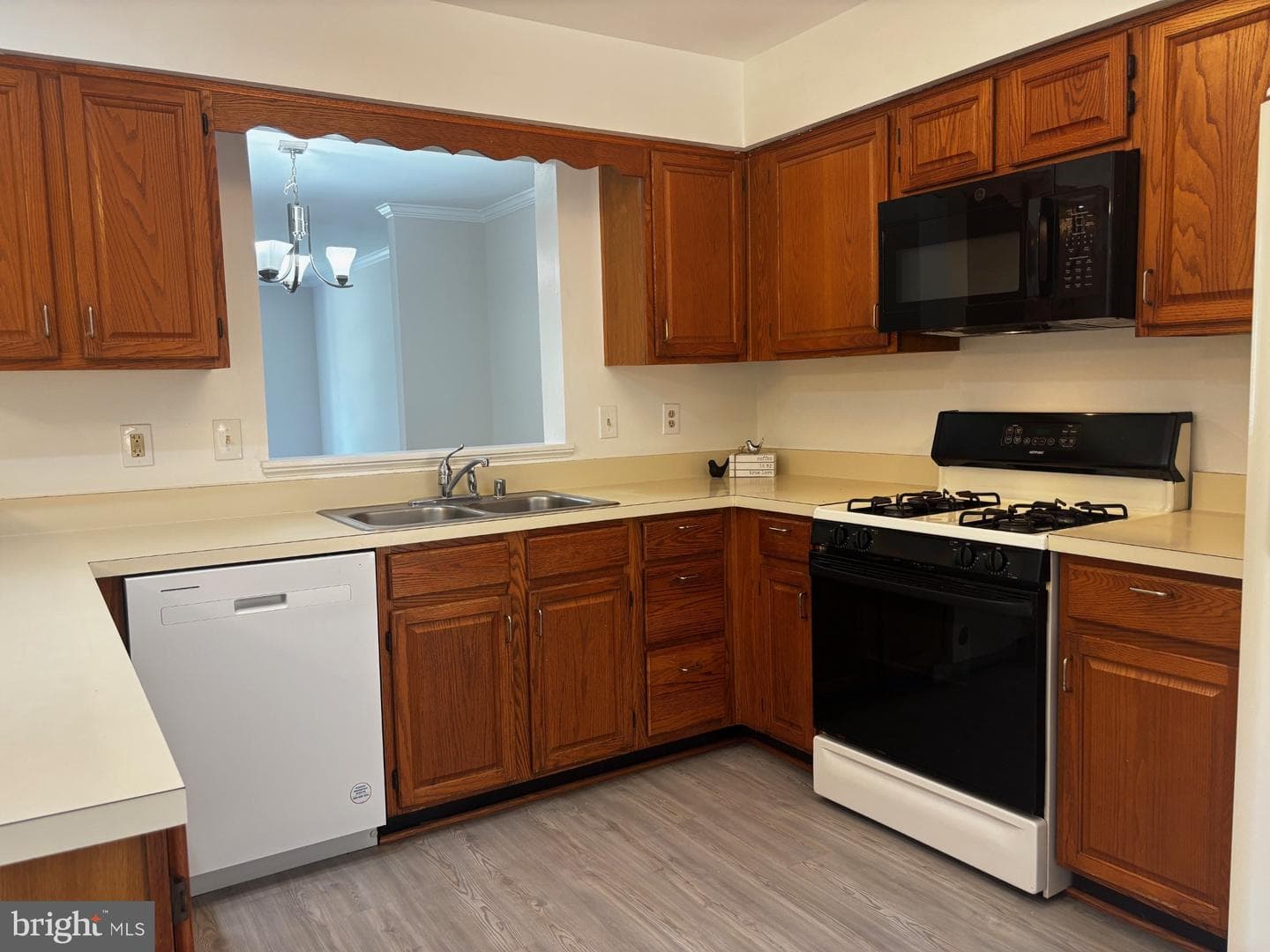 7930 Blue Gray Circle photo 11