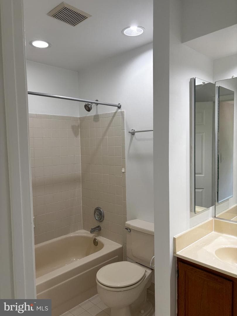 7930 Blue Gray Circle photo 20
