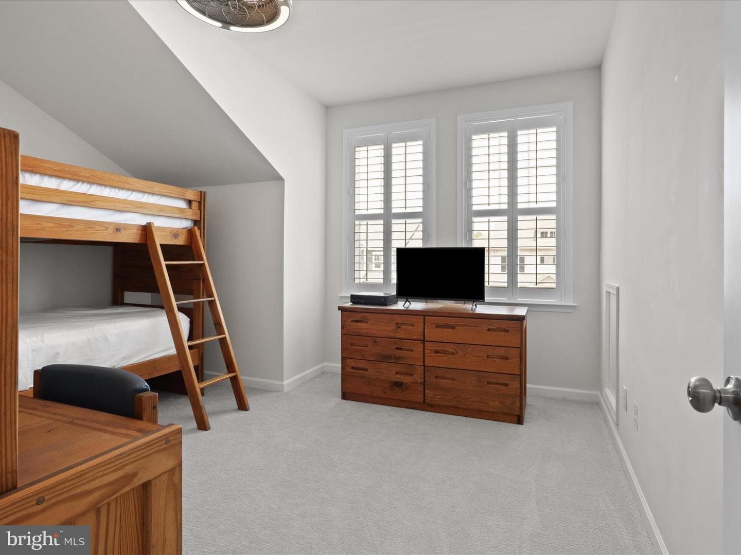 18206 Thunderbolt Road photo 36