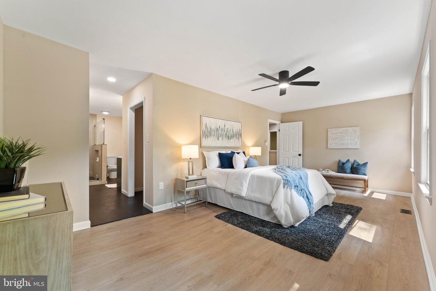 15706 Beacon Court photo 25