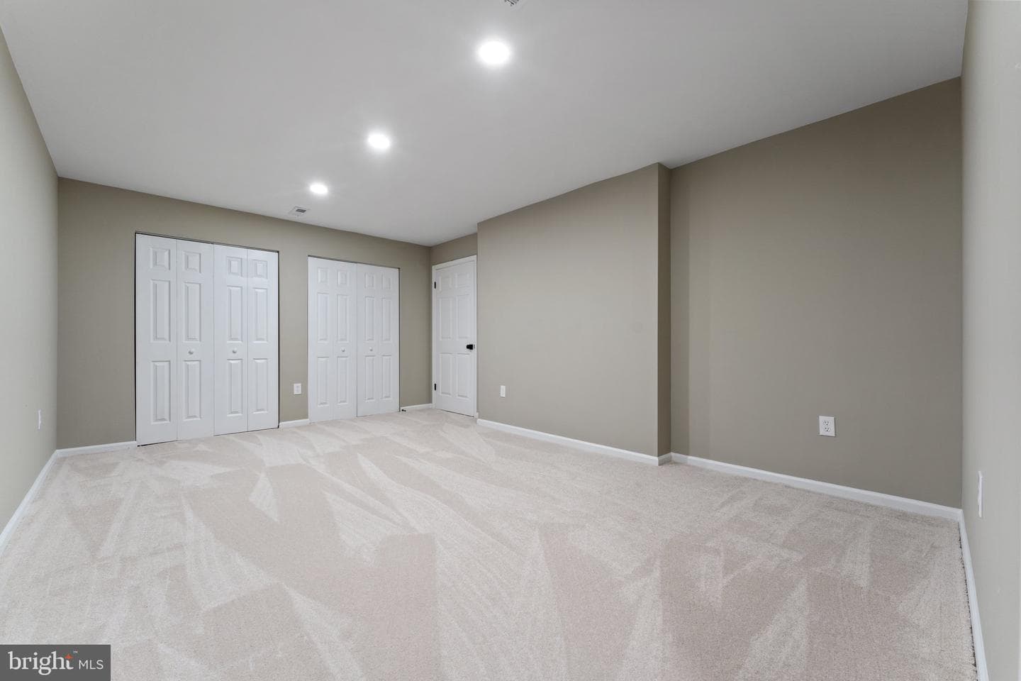 15706 Beacon Court photo 44