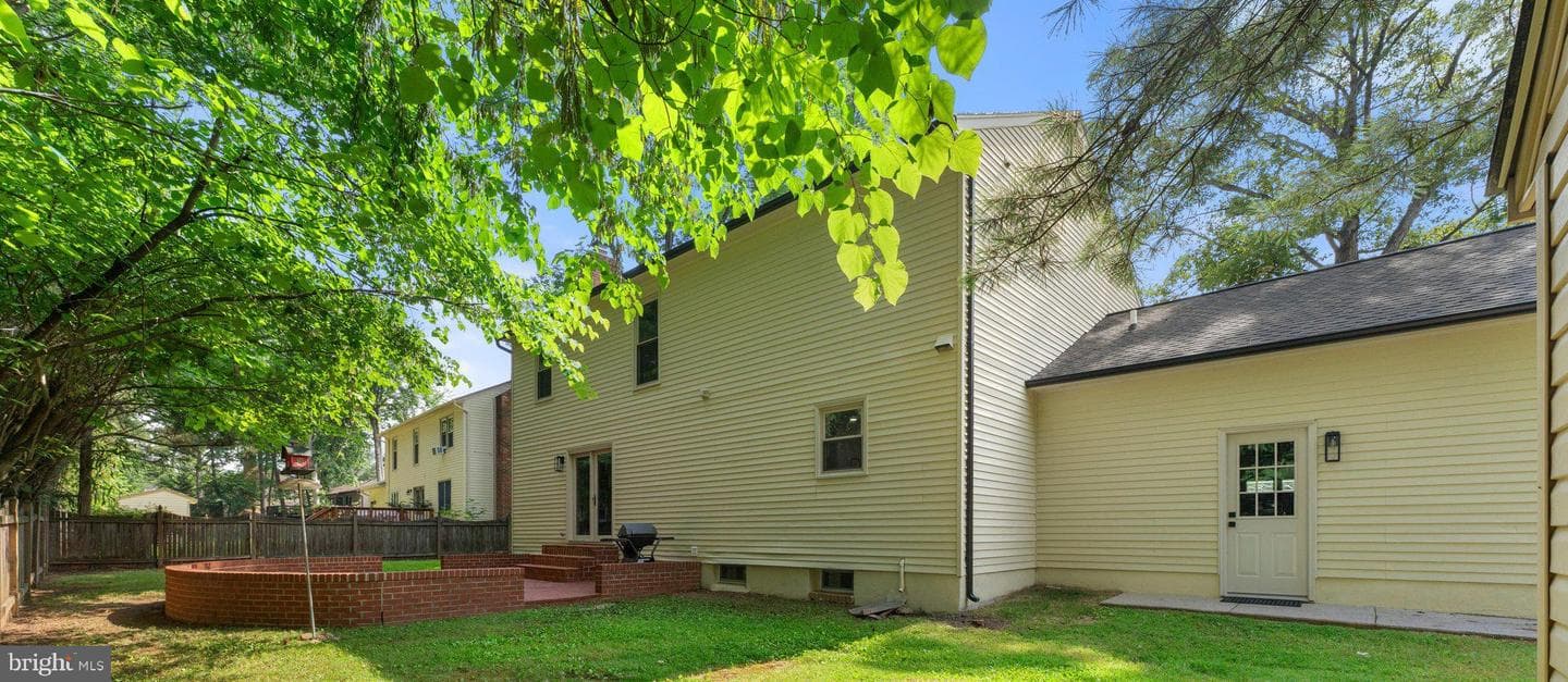 15706 Beacon Court photo 63