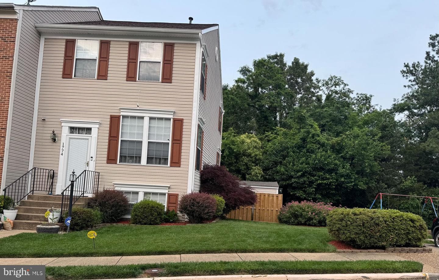 1774 Wigglesworth Way photo 2