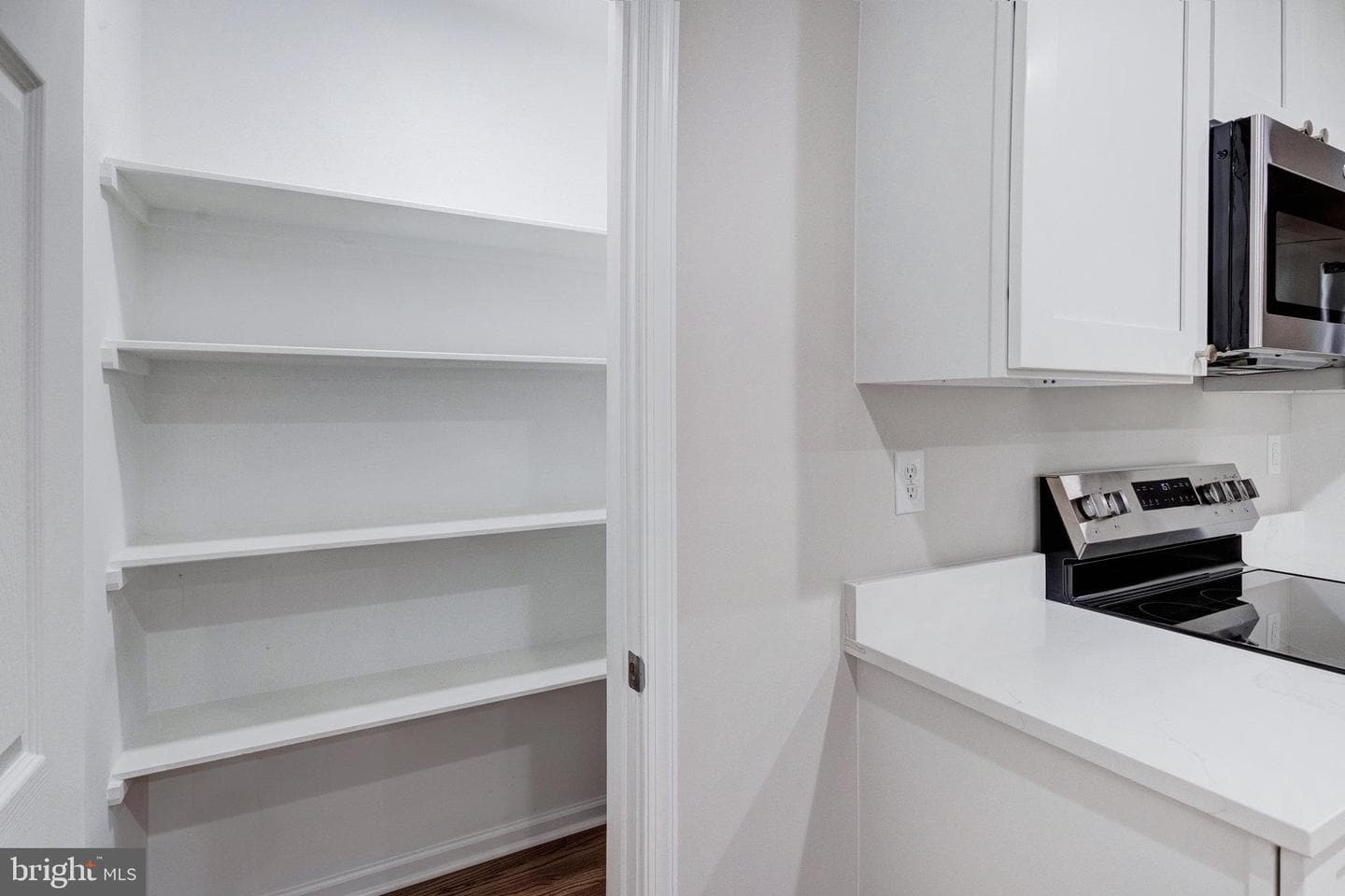 14583 Leary Street photo 12