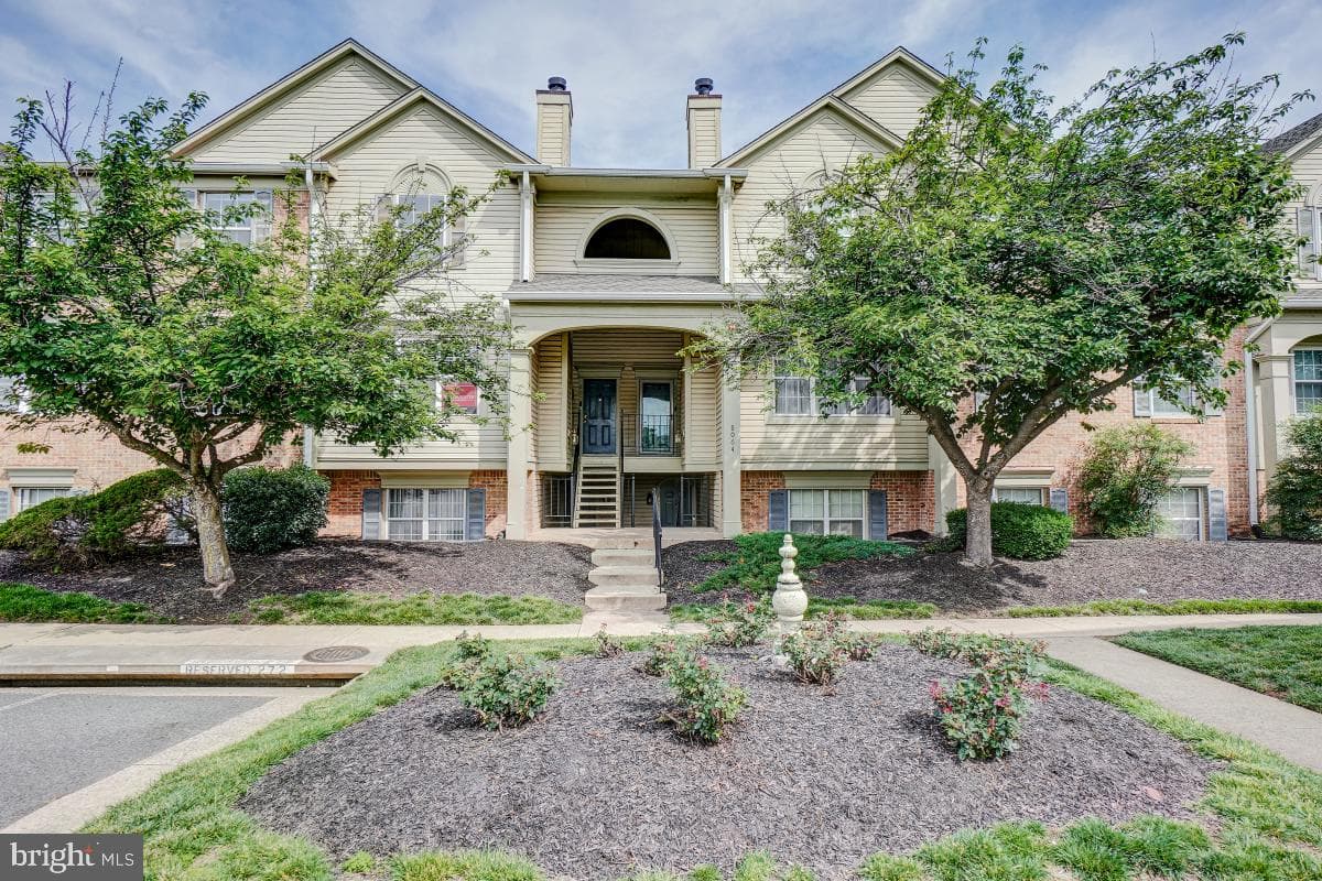 8064 Stonewall Brigade Court