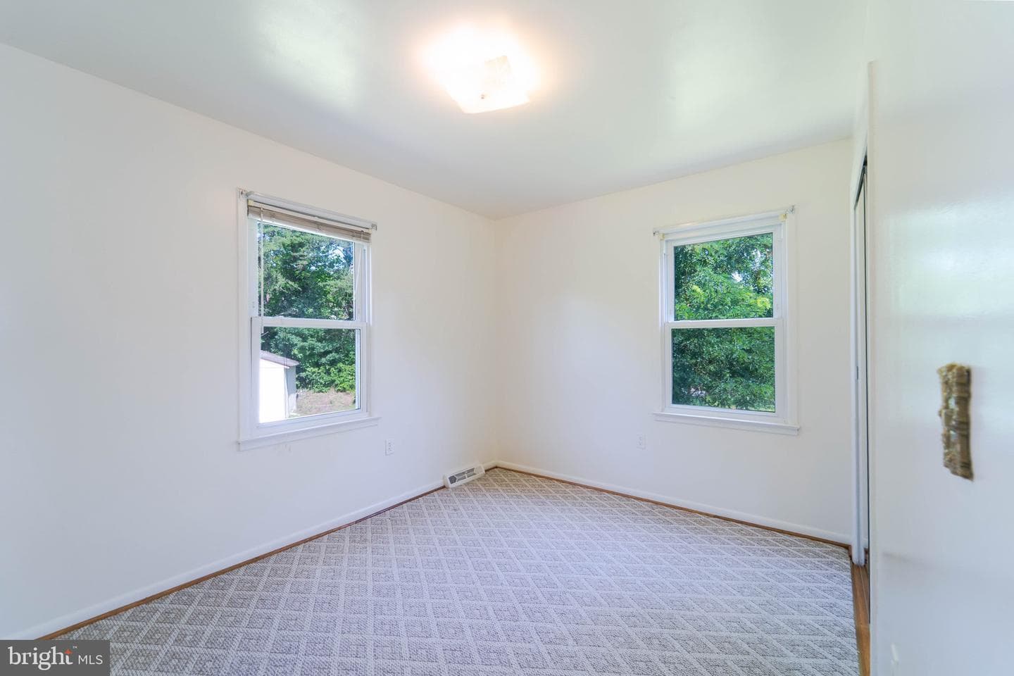 4153 Bassett Court photo 14