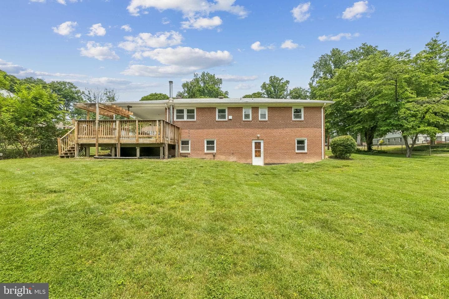 1511 Woodside Drive photo 20