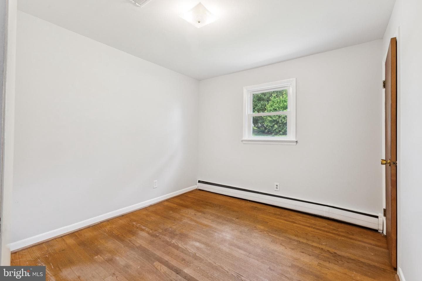 1511 Woodside Drive photo 9